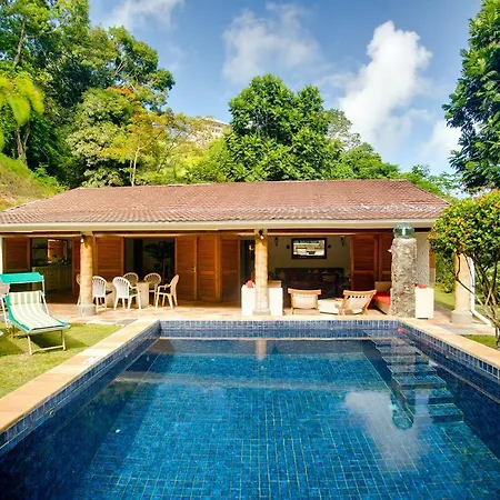 Coté Sud - Unique Villa&Bungalows Intendance Road
