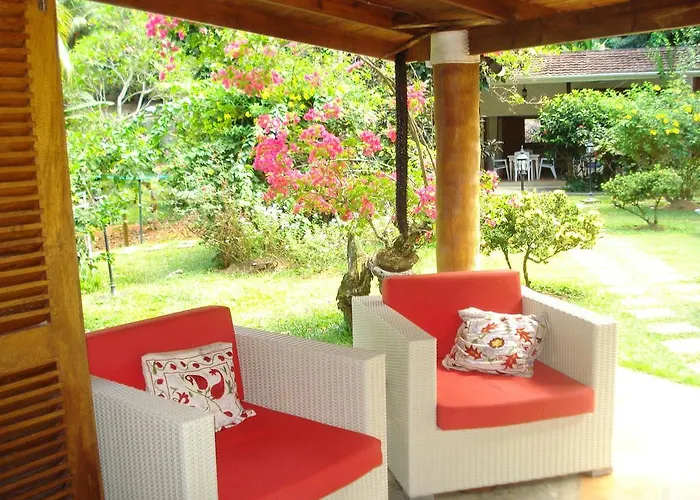 Cote Sud - Unique Villa & Bungalows Intendance Road
