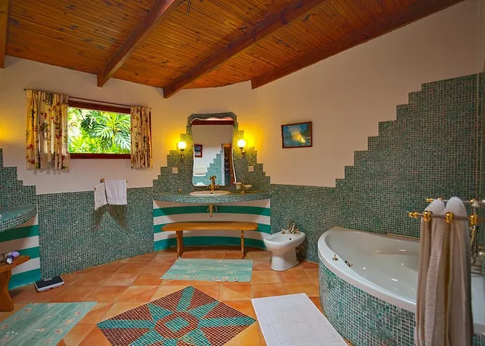 Вилла Cote Sud - Unique Villa & Bungalows Intendance Road *