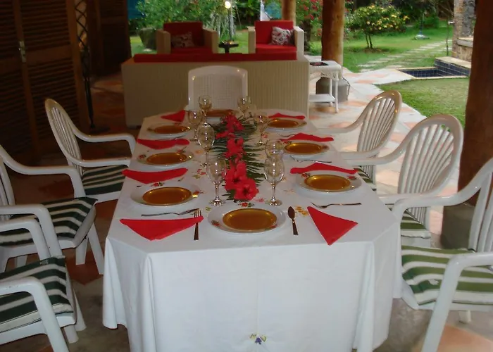Cote Sud - Unique Villa & Bungalows Intendance Road Такамака