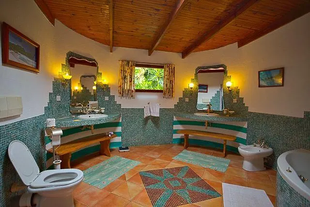 Cote Sud - Unique Villa & Bungalows Intendance Road *