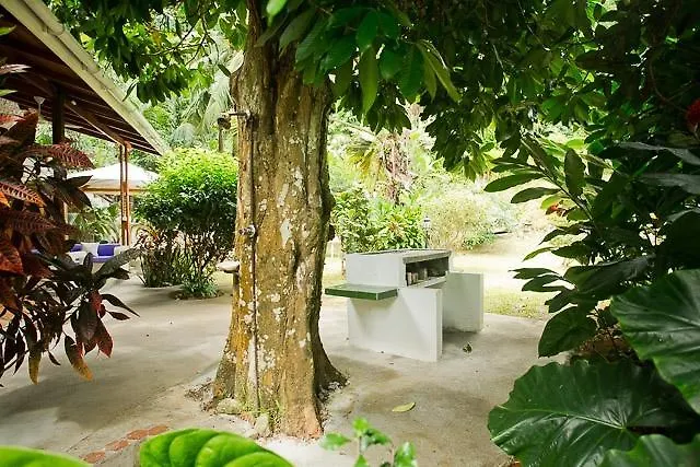 Cote Sud - Unique Villa & Bungalows Intendance Road Вилла